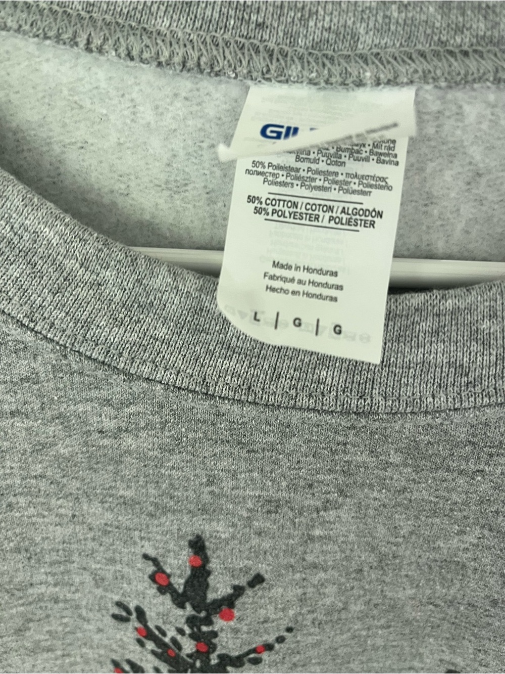 Hallmark Watching Christmas Movies Crewneck Gray Sweatshirt
Holidays Size Large - Picture 8 of 11